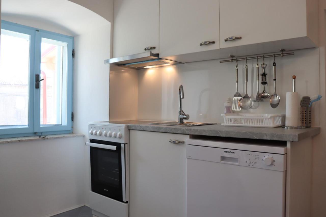 Gemuetliches Apartment In Der Altstadt V. Punat Extérieur photo